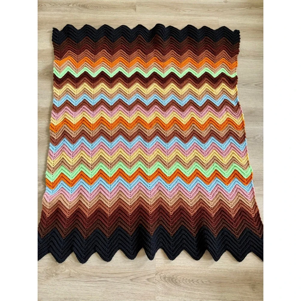 Vintage Handmade Crochet Chevron Ripple Afghan Throw Blanket Multi Color‎ 37x48